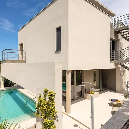 度假居 Stunning Home In Vis With Sauna 维斯