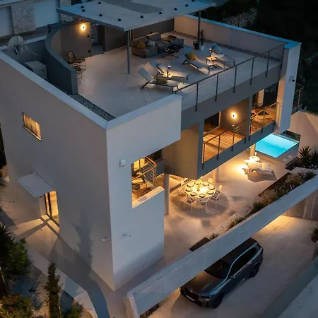 Stunning Home In Vis With Sauna *