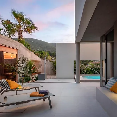 Stunning Home In Vis With Sauna