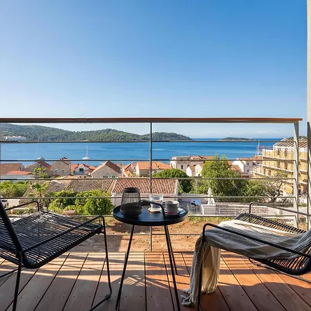 Feriehus Stunning Home In Vis With Sauna *