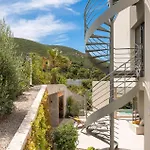 Stunning Home In Vis With Sauna * Vis