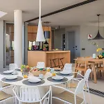 Holiday home Stunning Home In Vis With Sauna