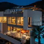 Stunning Home In Vis With Sauna Holiday home *