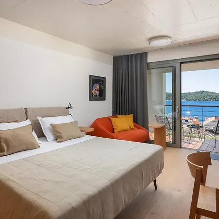 Holiday home Stunning Home In Vis With Sauna *