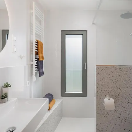 בית נופש Stunning Home In Vis With Sauna