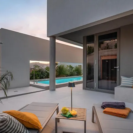 Stunning Home In Vis With Sauna * וויס